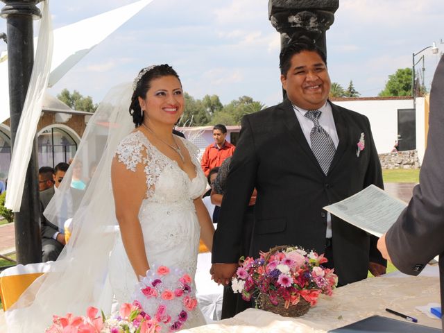 La boda de Héctor Eduardo y Dulce Anel en Texcoco, Estado México 6