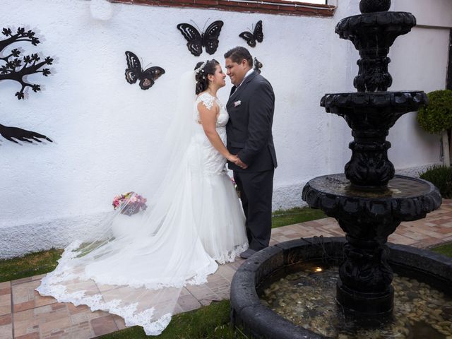 La boda de Héctor Eduardo y Dulce Anel en Texcoco, Estado México 11