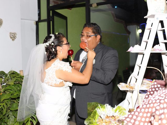La boda de Héctor Eduardo y Dulce Anel en Texcoco, Estado México 15