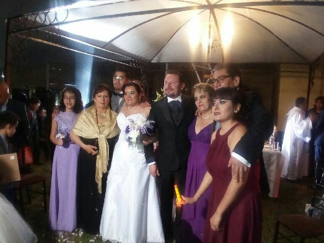 La boda de Joaquin  y Xochitl en Toluca, Estado México 22