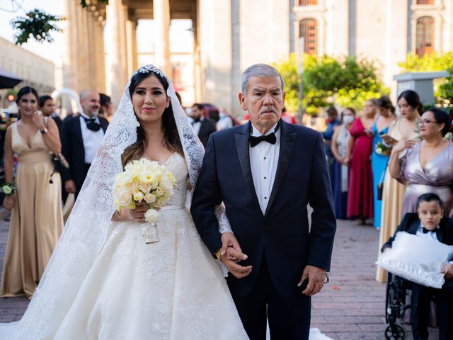 La boda de Jonathan y Maura en Zapopan, Jalisco 20