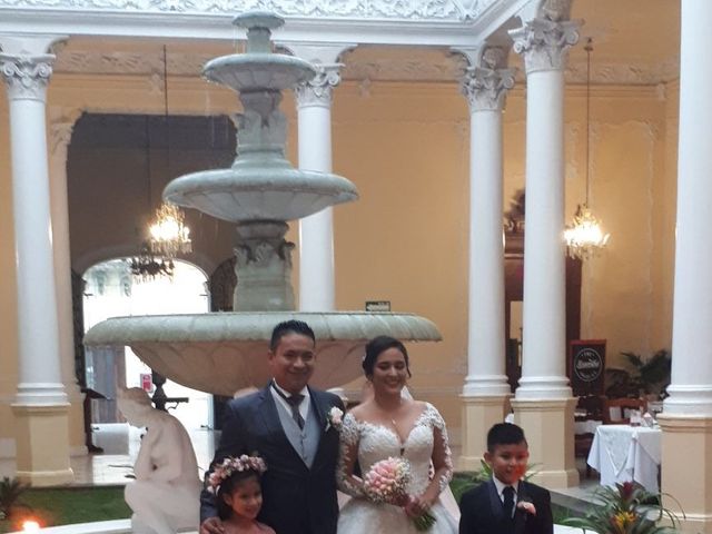 La boda de Jonathan  y María   en Mérida, Yucatán 7