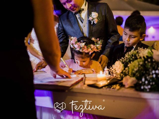 La boda de Jonathan  y María   en Mérida, Yucatán 25