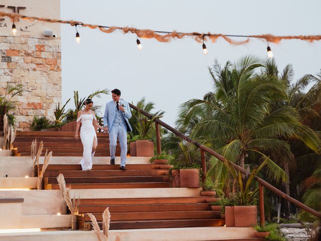 La boda de Rodrigo y Andrea en Telchac Puerto, Yucatán 39