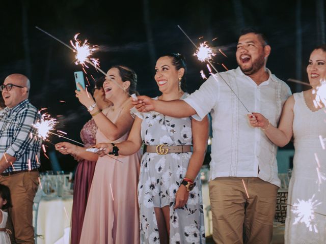 La boda de Alberto y Nora en Manzanillo, Colima 50