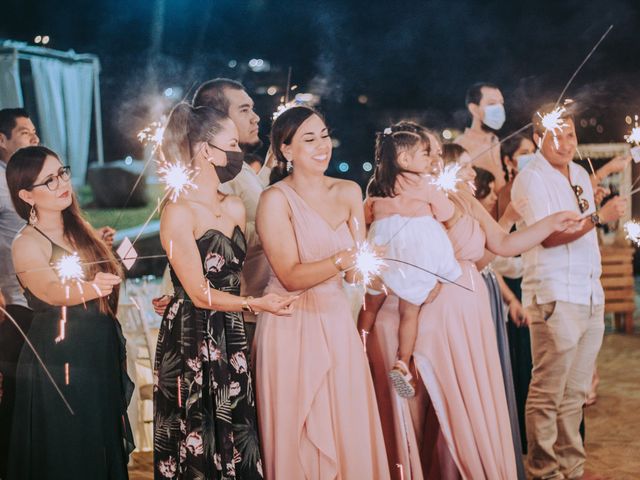 La boda de Alberto y Nora en Manzanillo, Colima 51