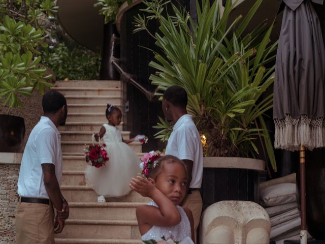 La boda de Vernon y Larena en Playa del Carmen, Quintana Roo 3