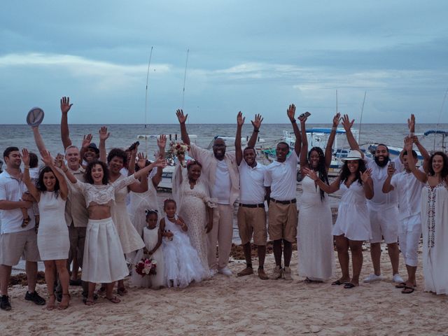 La boda de Vernon y Larena en Playa del Carmen, Quintana Roo 15