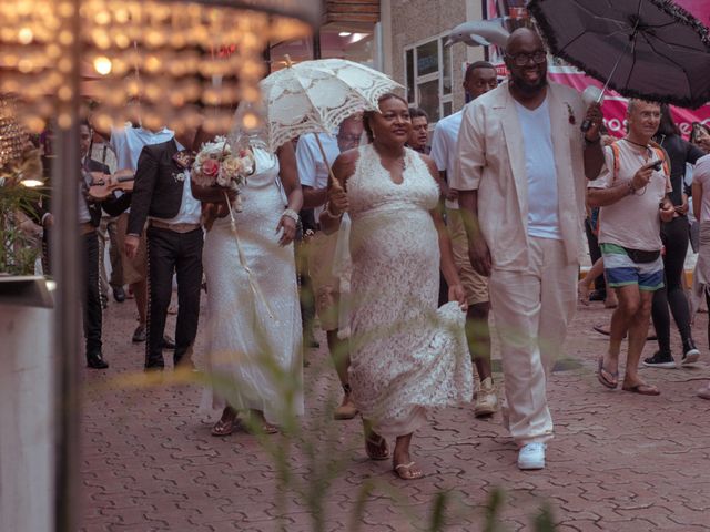 La boda de Vernon y Larena en Playa del Carmen, Quintana Roo 20