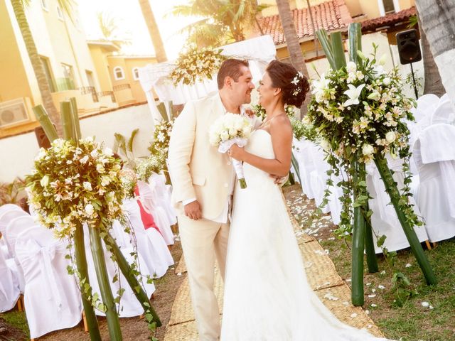 La boda de Alejandro y Adriana en Ixtapa Zihuatanejo, Guerrero 12