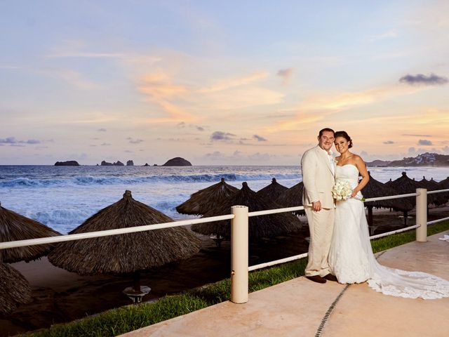 La boda de Alejandro y Adriana en Ixtapa Zihuatanejo, Guerrero 13