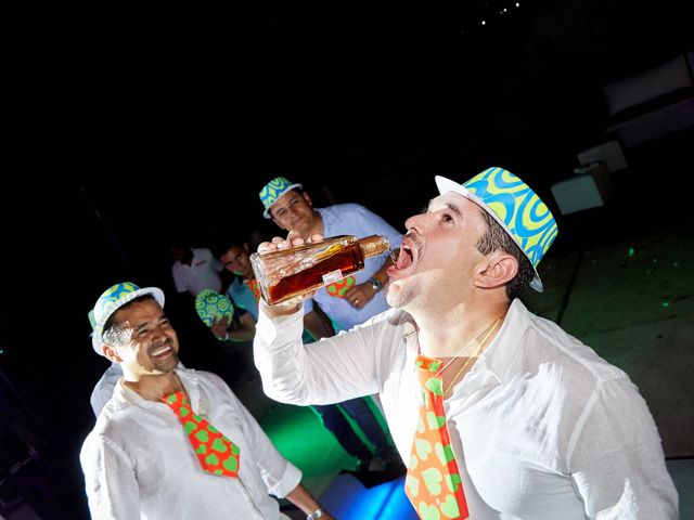 La boda de Alejandro y Adriana en Ixtapa Zihuatanejo, Guerrero 22
