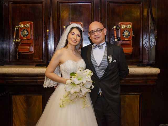 La boda de Carlos y Iveth en Cuauhtémoc, Ciudad de México 19