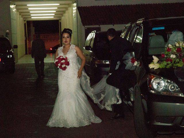 La boda de Robert  y Nelly  en Celaya, Guanajuato 15