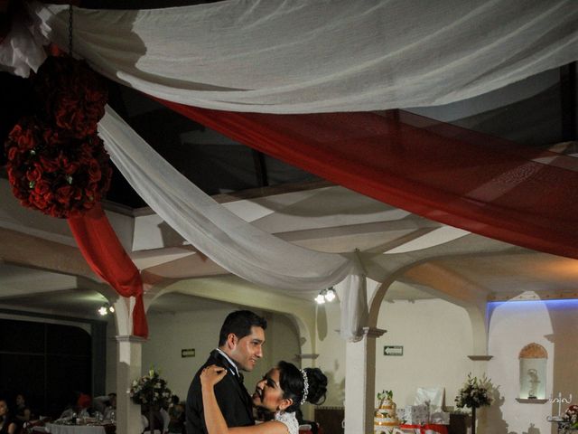 La boda de Robert  y Nelly  en Celaya, Guanajuato 18