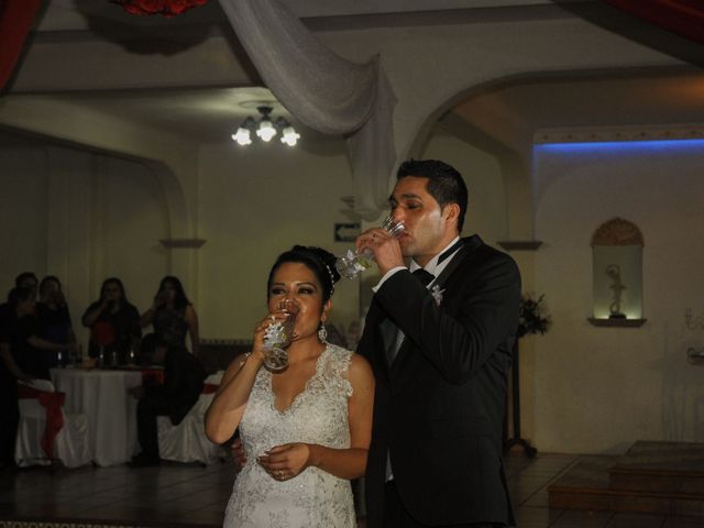 La boda de Robert  y Nelly  en Celaya, Guanajuato 24