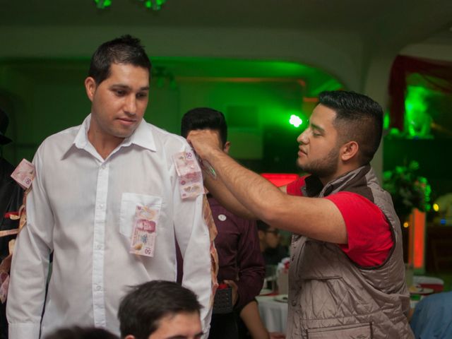 La boda de Robert  y Nelly  en Celaya, Guanajuato 29