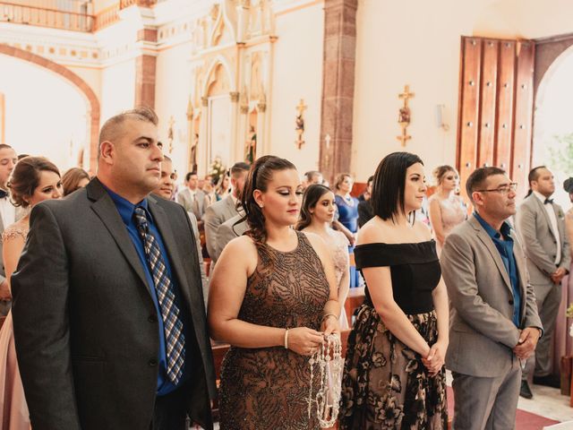 La boda de Pablo y Estefanía en Jocotepec, Jalisco 408