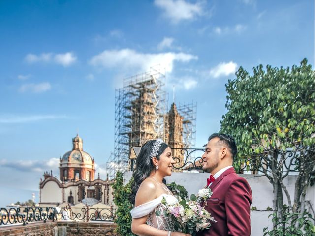 La boda de Julián y Anhet en Taxco, Guerrero 25