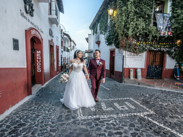 La boda de Julián y Anhet en Taxco, Guerrero 37