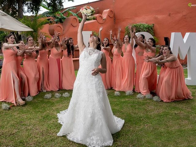 La boda de Miguel  y Karla Lorena en Morelia, Michoacán 15