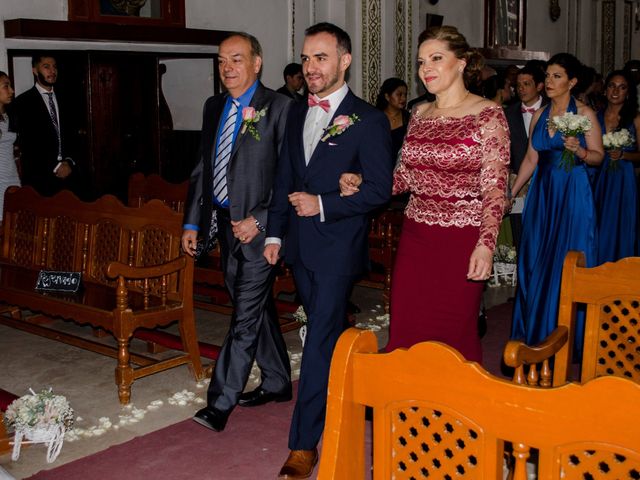 La boda de Javier y Mariela en Toluca, Estado México 13