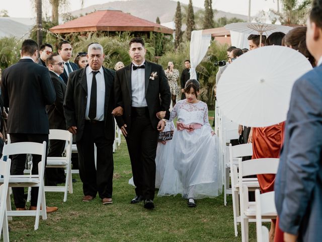 La boda de Aarón y Graciela en Tlajomulco de Zúñiga, Jalisco 33