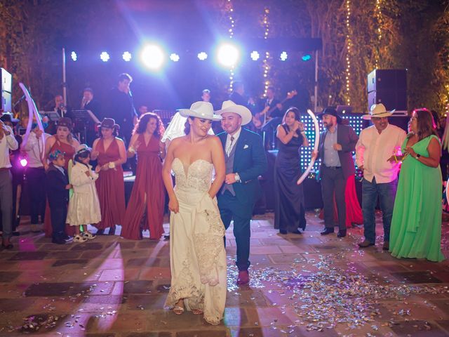 La boda de Edgar y Brenda en Tepotzotlán, Estado México 74