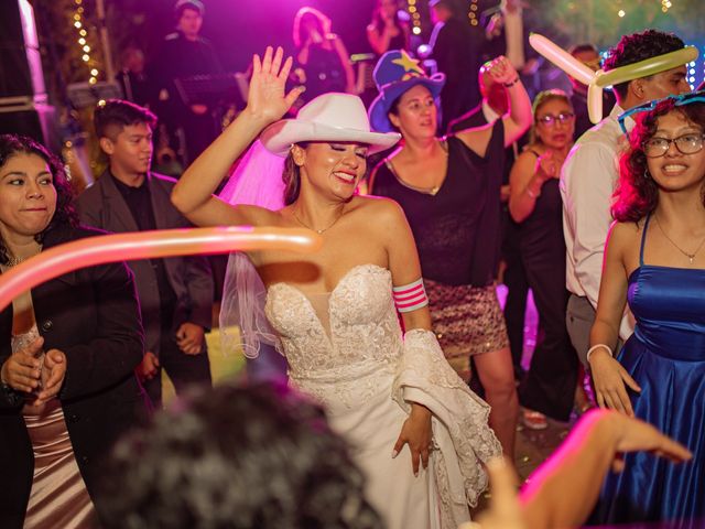 La boda de Edgar y Brenda en Tepotzotlán, Estado México 76