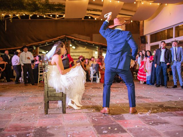 La boda de Edgar y Brenda en Tepotzotlán, Estado México 79