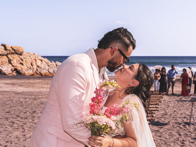 La boda de Anahí y Alex en Puerto Escondido, Oaxaca 22