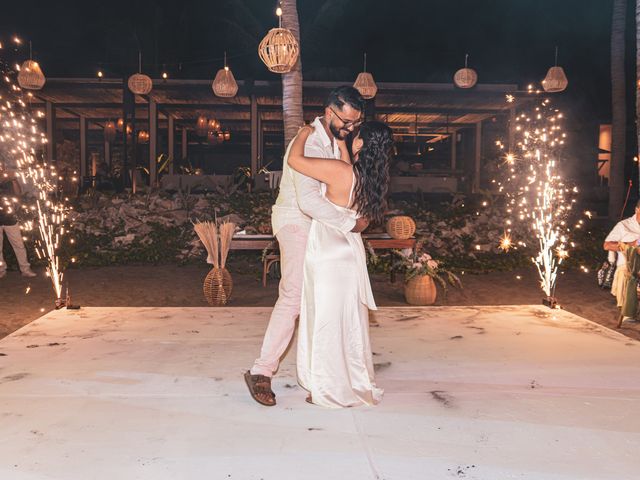 La boda de Anahí y Alex en Puerto Escondido, Oaxaca 29