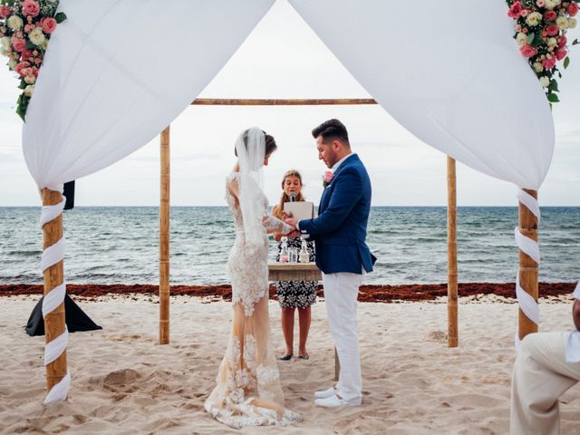 La boda de Arturo y Liz en Playa del Carmen, Quintana Roo 8