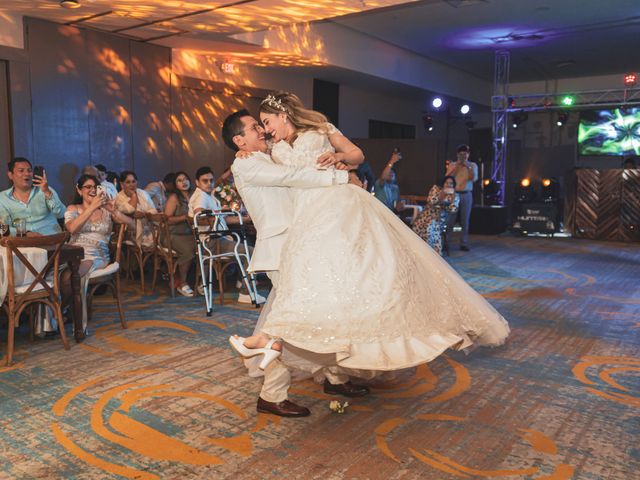 La boda de Alfredo y Liliana en Huatulco, Oaxaca 6