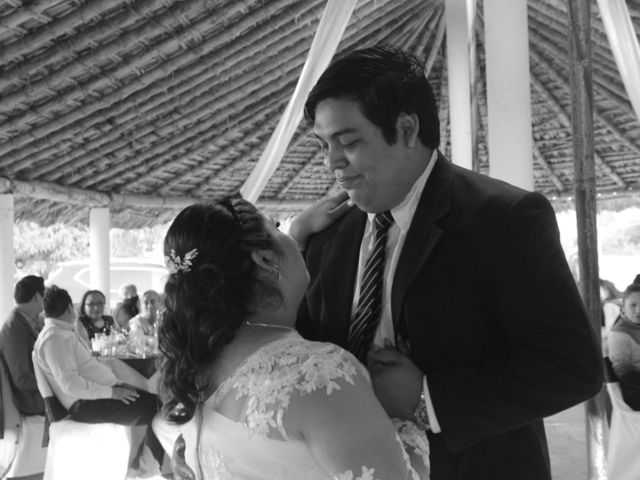 La boda de Javier y Azucena en Victoria, Tamaulipas 4
