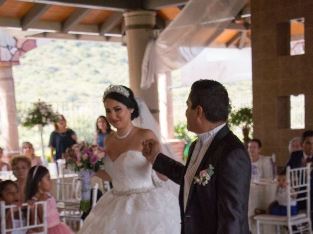 La boda de Ángel y Estefanía en Purísima del Rincón, Guanajuato 14