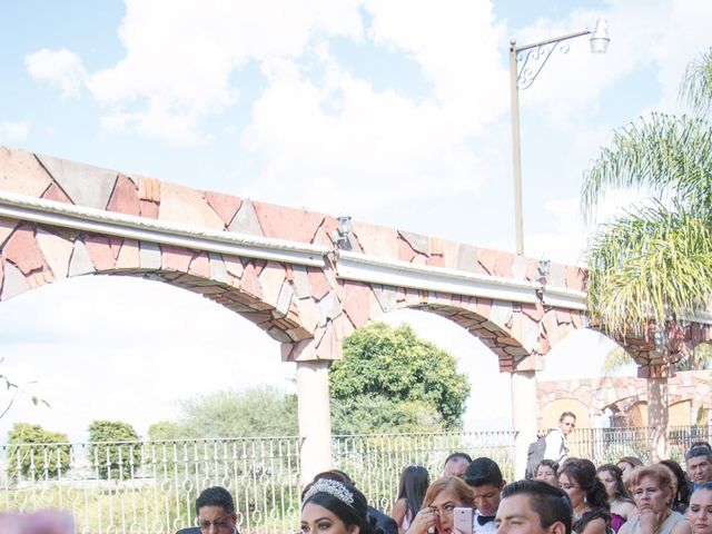 La boda de Ángel y Estefanía en Purísima del Rincón, Guanajuato 18