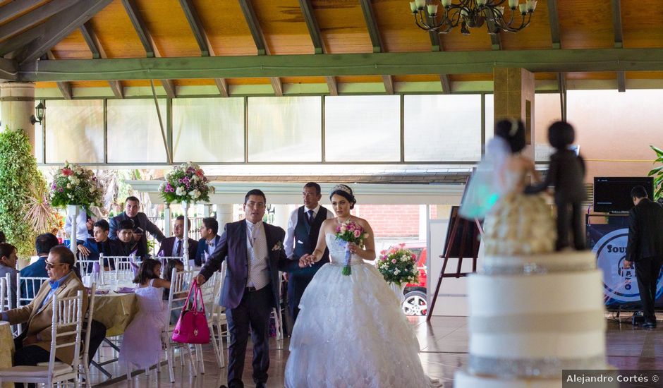 La boda de Ángel y Estefanía en Purísima del Rincón, Guanajuato