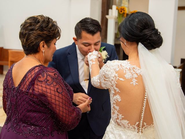 La boda de Julio y Alejandra en Rosarito, Baja California 6