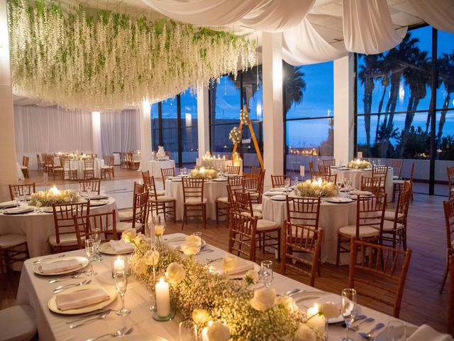 La boda de Julio y Alejandra en Rosarito, Baja California 23