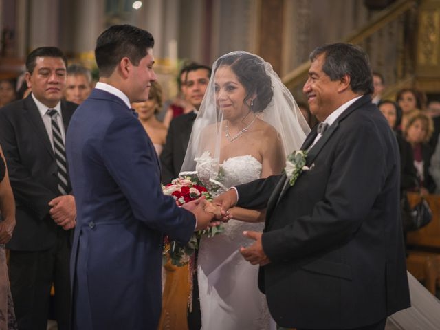 La boda de Juan y Leticia en Morelia, Michoacán 39