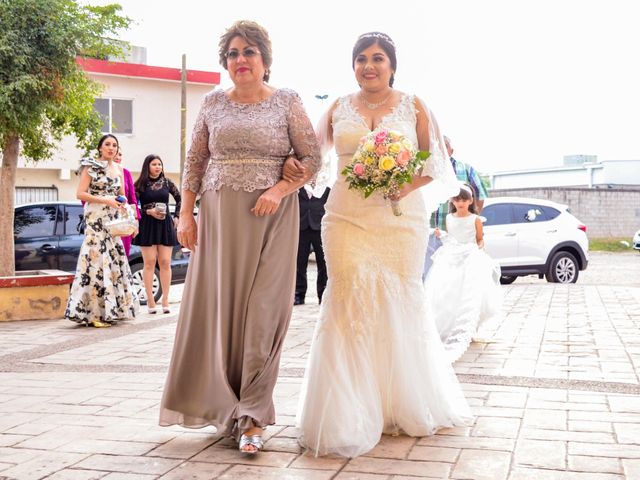 La boda de César  y Erika  en Guamúchil, Sinaloa 12