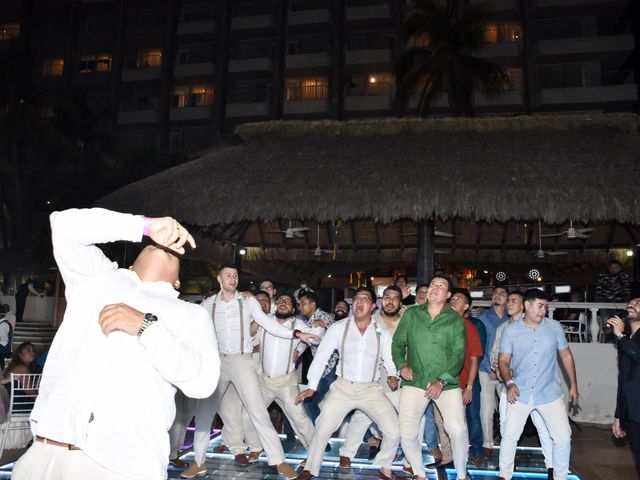 La boda de Eduardo y Montserrat en Acapulco, Guerrero 2