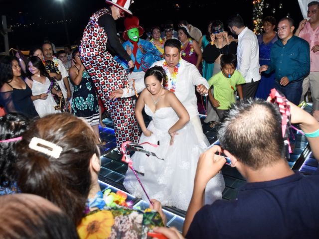 La boda de Eduardo y Montserrat en Acapulco, Guerrero 7