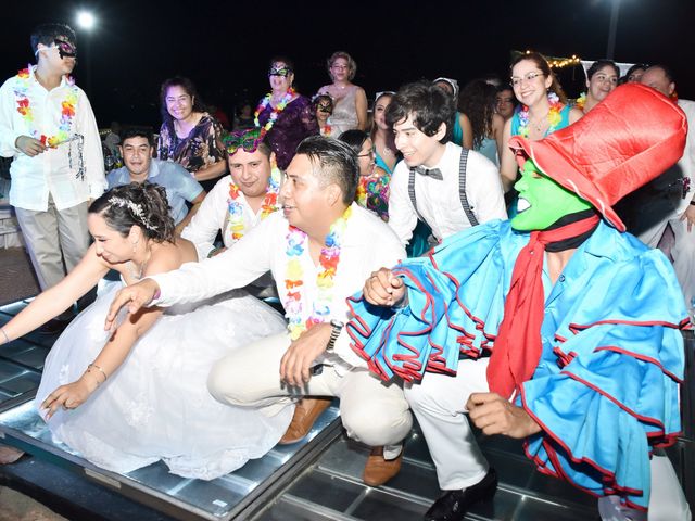 La boda de Eduardo y Montserrat en Acapulco, Guerrero 8