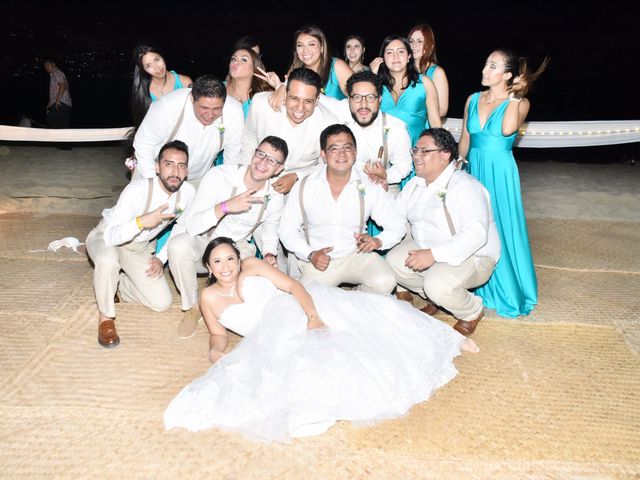 La boda de Eduardo y Montserrat en Acapulco, Guerrero 19