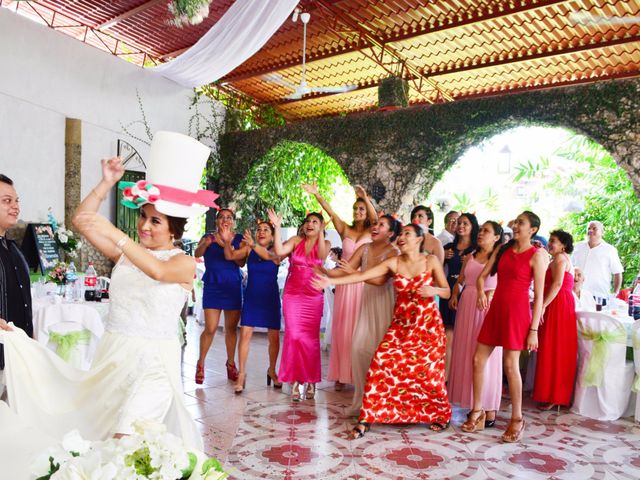 La boda de Fernando y Dafne en Papantla de Olarte, Veracruz 28