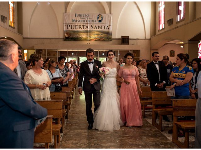 La boda de Mario y Anakaren en San Nicolás de los Garza, Nuevo León 17