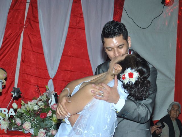 La boda de Martin y María de  Jesús  en Chimalhuacán, Estado México 28