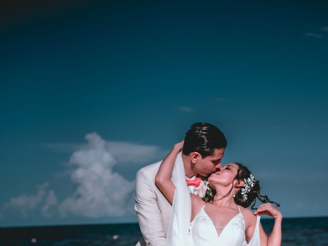 La boda de Alejandro y Reyna en Puerto Morelos, Quintana Roo 2